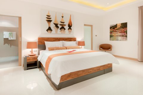 Casa de 3 dormitorios en Bang Lamung, Tailandia № 202281 - foto 7