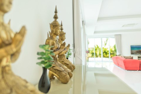 Casa de 3 dormitorios en Bang Lamung, Tailandia № 202278 - foto 28