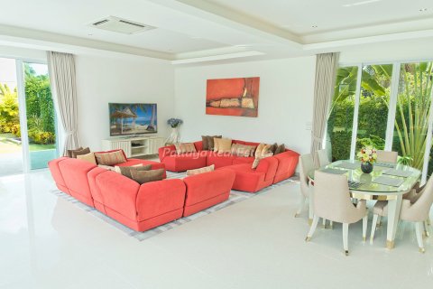 Casa de 3 dormitorios en Bang Lamung, Tailandia № 202278 - foto 27