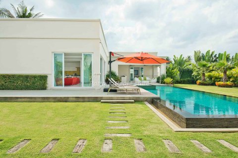 Casa de 3 dormitorios en Bang Lamung, Tailandia № 202278 - foto 4