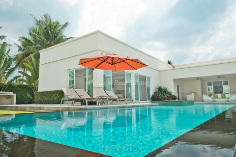 Casa de 3 dormitorios en Bang Lamung, Tailandia № 202278 - foto 2