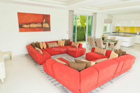 Casa de 3 dormitorios en Bang Lamung, Tailandia № 202278 - foto 19