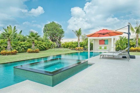 Casa de 3 dormitorios en Bang Lamung, Tailandia № 202278 - foto 9
