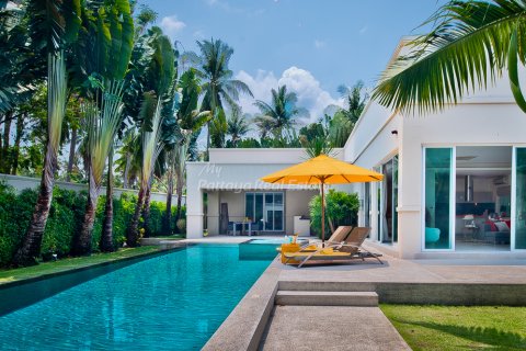 Casa de 3 dormitorios en Bang Lamung, Tailandia № 202279 - foto 15