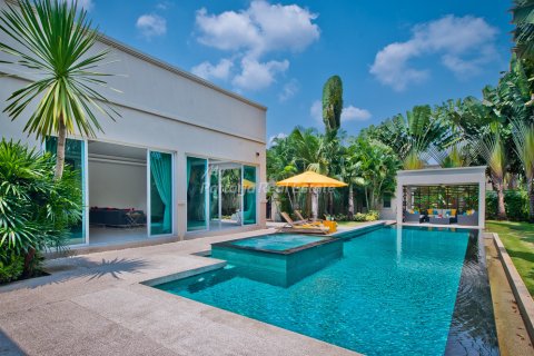 Casa de 3 dormitorios en Bang Lamung, Tailandia № 202279 - foto 11