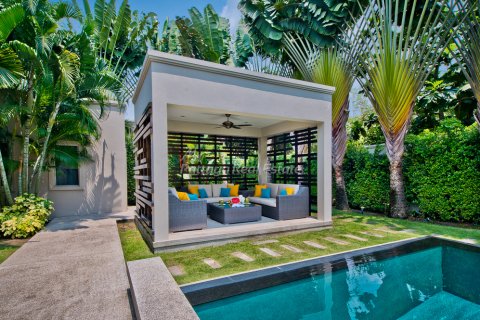 Casa de 3 dormitorios en Bang Lamung, Tailandia № 202279 - foto 8