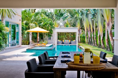House in Bang Lamung, Thailand 3 bedrooms № 202279