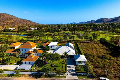 Chalet de 7 dormitorios en Cha-am, Tailandia № 172840 - foto 6