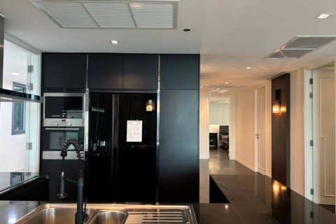 Condominio de 3 dormitorios en Bangkok, Tailandia № 172842 - foto 4