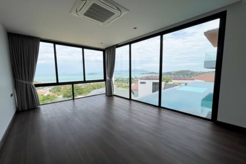 Chalet de 4 dormitorios en Surat Thani, Tailandia № 172837 - foto 9