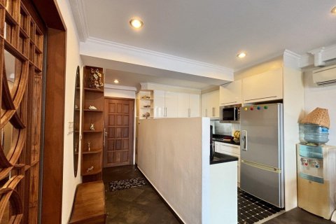 Apartamento de 2 habitaciones en Pattaya, Tailandia № 175629 - foto 14