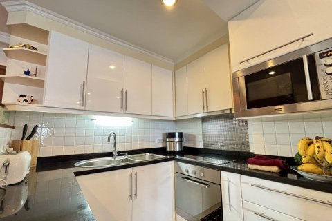 Apartamento de 2 habitaciones en Pattaya, Tailandia № 175629 - foto 5