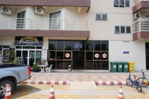 Apartamento de 2 habitaciones en Pattaya, Tailandia № 175629 - foto 24