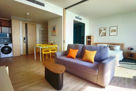 Apartamento de 2 habitaciones en Pattaya, Tailandia № 175628 - foto 2