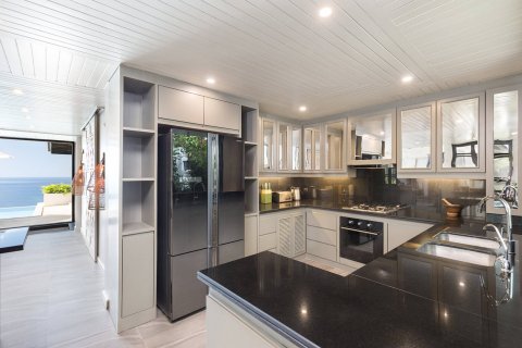 Casa de 5 dormitorios en Phuket, Tailandia № 180389 - foto 17