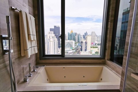 Condominio de 3 dormitorios en Bangkok, Tailandia № 180390 - foto 16