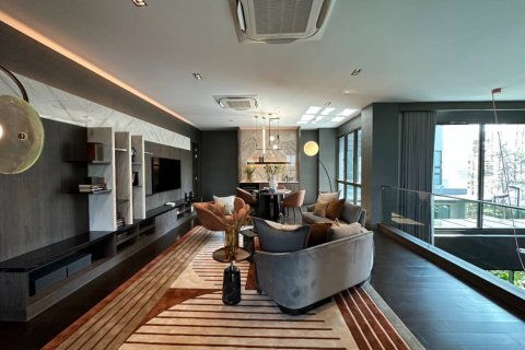 Casa de 4 dormitorios en Bangkok, Tailandia № 180391 - foto 20