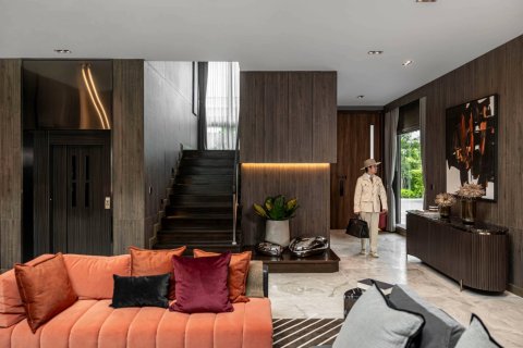 Casa de 4 dormitorios en Bangkok, Tailandia № 180391 - foto 8