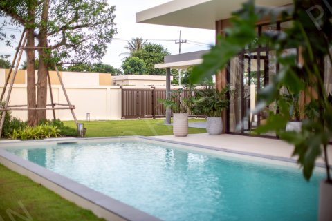 Chalet de 3 dormitorios en Hua Hin, Tailandia № 194868 - foto 23