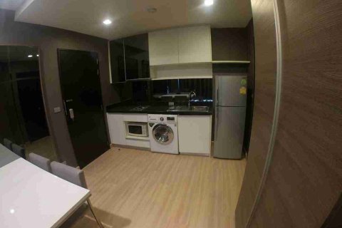 Condominio de 1 dormitorio en Bangkok, Tailandia № 183488 - foto 13
