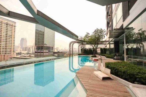 Condominio de 1 dormitorio en Phaya Thai, Bangkok, Tailandia № 183490 - foto 2