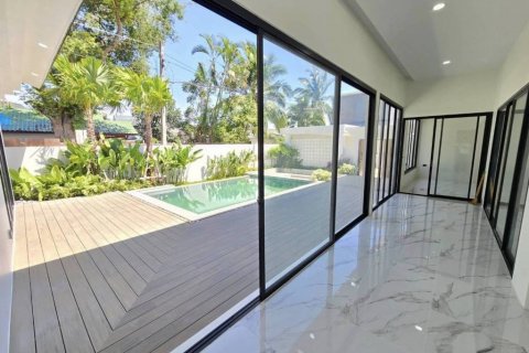 Chalet de 3 dormitorios en Phuket, Tailandia № 117121 - foto 4