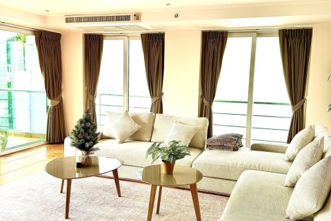 Ático de 3 dormitorios en Phuket, Tailandia № 173115 - foto 2