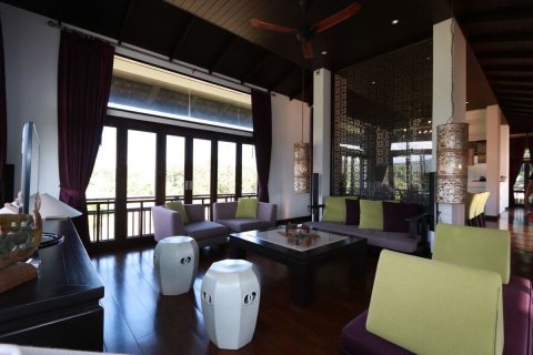 Chalet de 5 dormitorios en Hang Dong, Tailandia № 147958 - foto 29