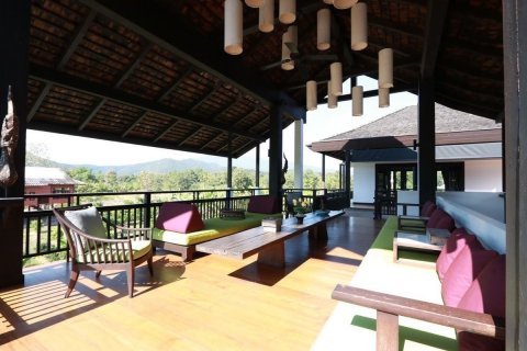 Chalet de 5 dormitorios en Hang Dong, Tailandia № 147958 - foto 30
