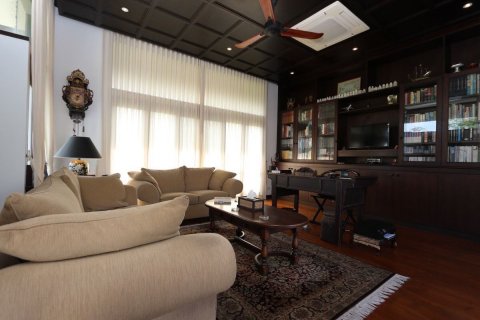 Chalet de 5 dormitorios en Hang Dong, Tailandia № 147958 - foto 26