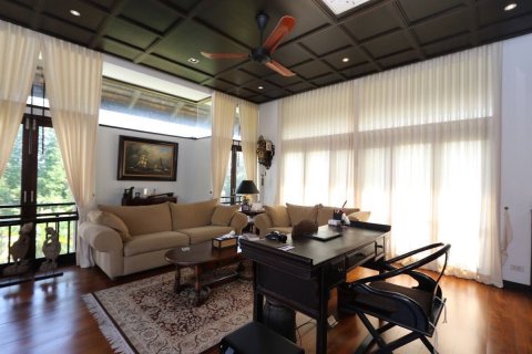 Chalet de 5 dormitorios en Hang Dong, Tailandia № 147958 - foto 27