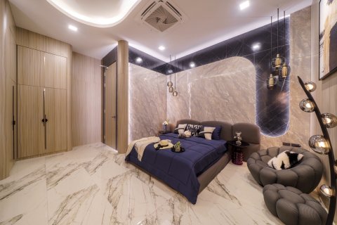 Chalet de 6 dormitorios en Pattaya, Tailandia № 134159 - foto 18