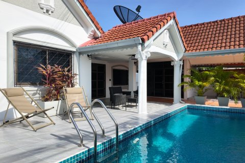 Villa in Pattaya, Thailand 4 Schlafzimmer № 134164