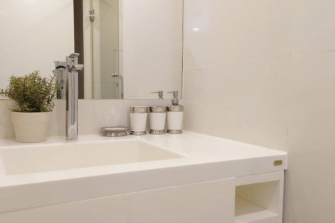 Condominio de 2 dormitorios en Bangkok, Tailandia № 173030 - foto 8