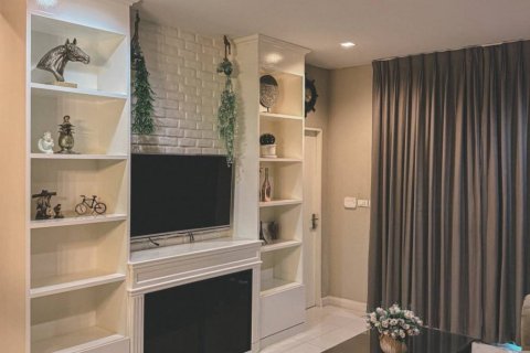 Casa de 3 dormitorios en Samut Prakan, Tailandia № 173026 - foto 6