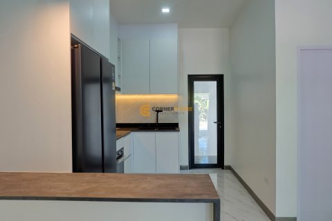 Estudio en Bang Lamung, Tailandia № 191255 - foto 18