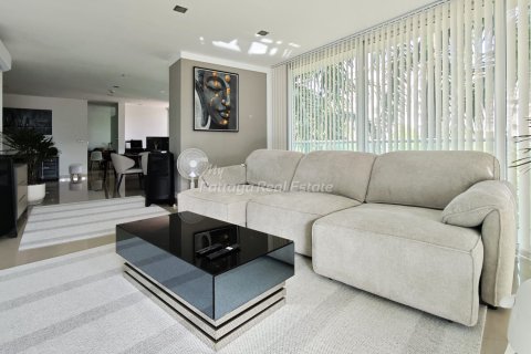 Condo in Bang Lamung, Thailand, 2 bedrooms  № 191260 - photo 3