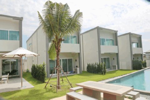 Chalet de 2 dormitorios en Pattaya, Tailandia № 202870