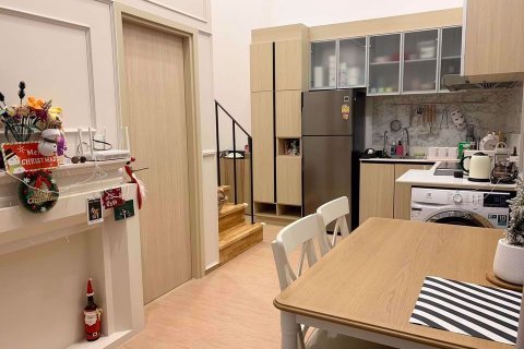Duplex à MARU EKKAMAI 2, Bangkok, Thaïlande 2 chambres № 51294