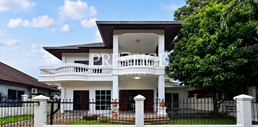 Maison à Pattaya, Thaïlande 4 chambres № 197517