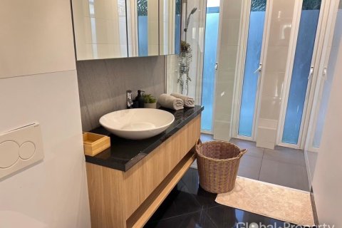 Condo in Pattaya, Thailand, 3 bedrooms  № 177850 - photo 16