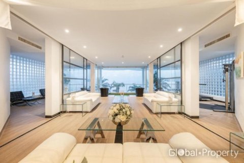 Condo in Pattaya, Thailand, 3 bedrooms  № 177850 - photo 24