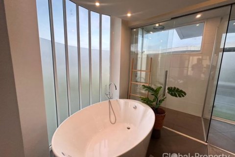 Condo in Pattaya, Thailand, 3 bedrooms  № 177850 - photo 14