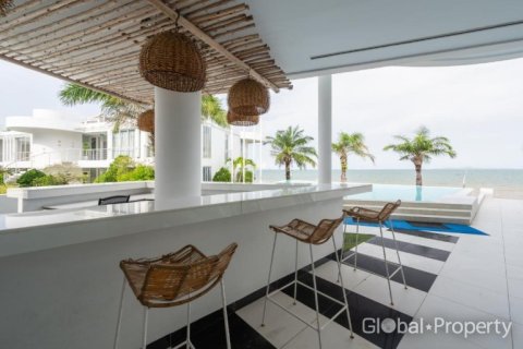 Condo in Pattaya, Thailand, 3 bedrooms  № 177850 - photo 22