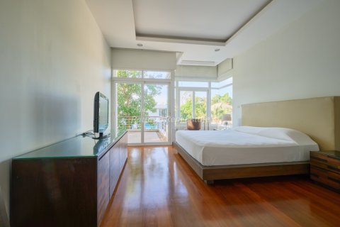 Casa de 3 dormitorios en Sattahip, Tailandia № 177846 - foto 26