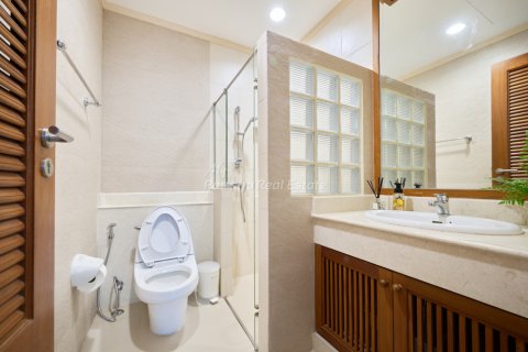 Casa de 3 dormitorios en Sattahip, Tailandia № 177846 - foto 16