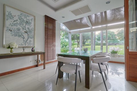 Casa de 3 dormitorios en Sattahip, Tailandia № 177846 - foto 11