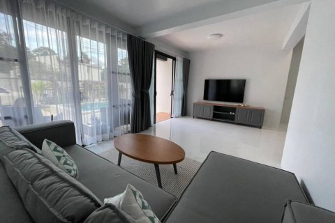 Chalet de 3 dormitorios en Surat Thani, Tailandia № 134632 - foto 8