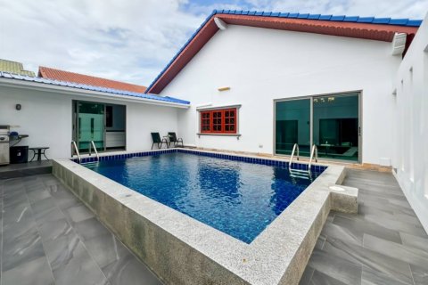 Chalet de 4 dormitorios en Hua Hin, Tailandia № 134634 - foto 6