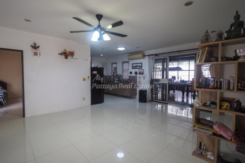 Casa de 2 dormitorios en Bang Lamung, Tailandia № 75548 - foto 6